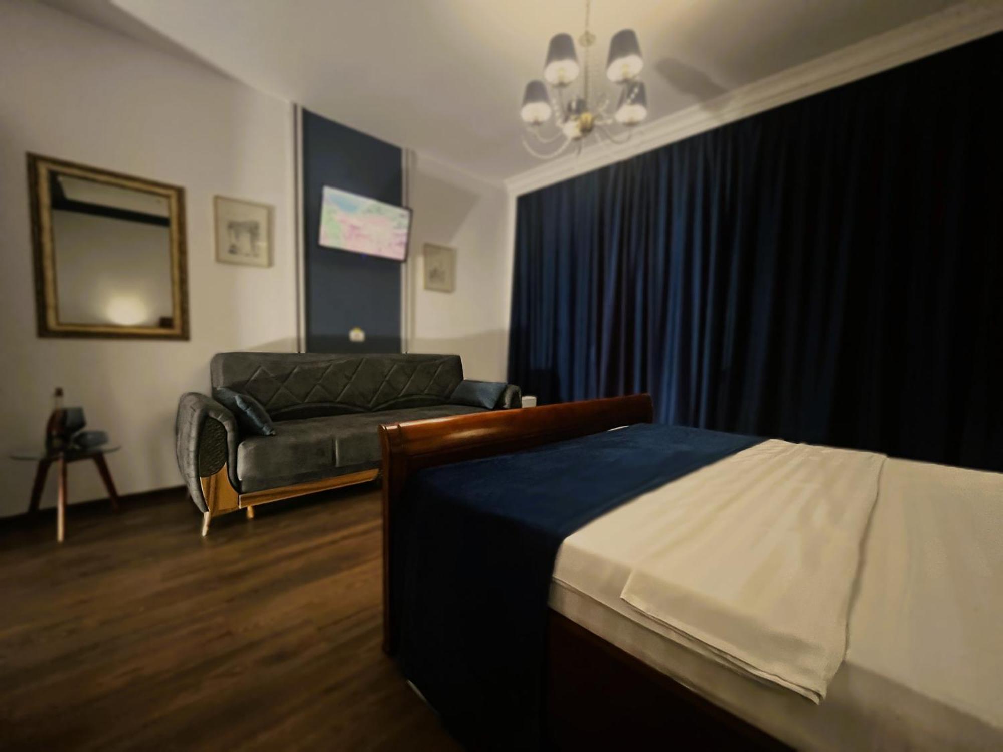 Riviera 990 - Resort & Restaurant Ieşelniţa 外观 照片