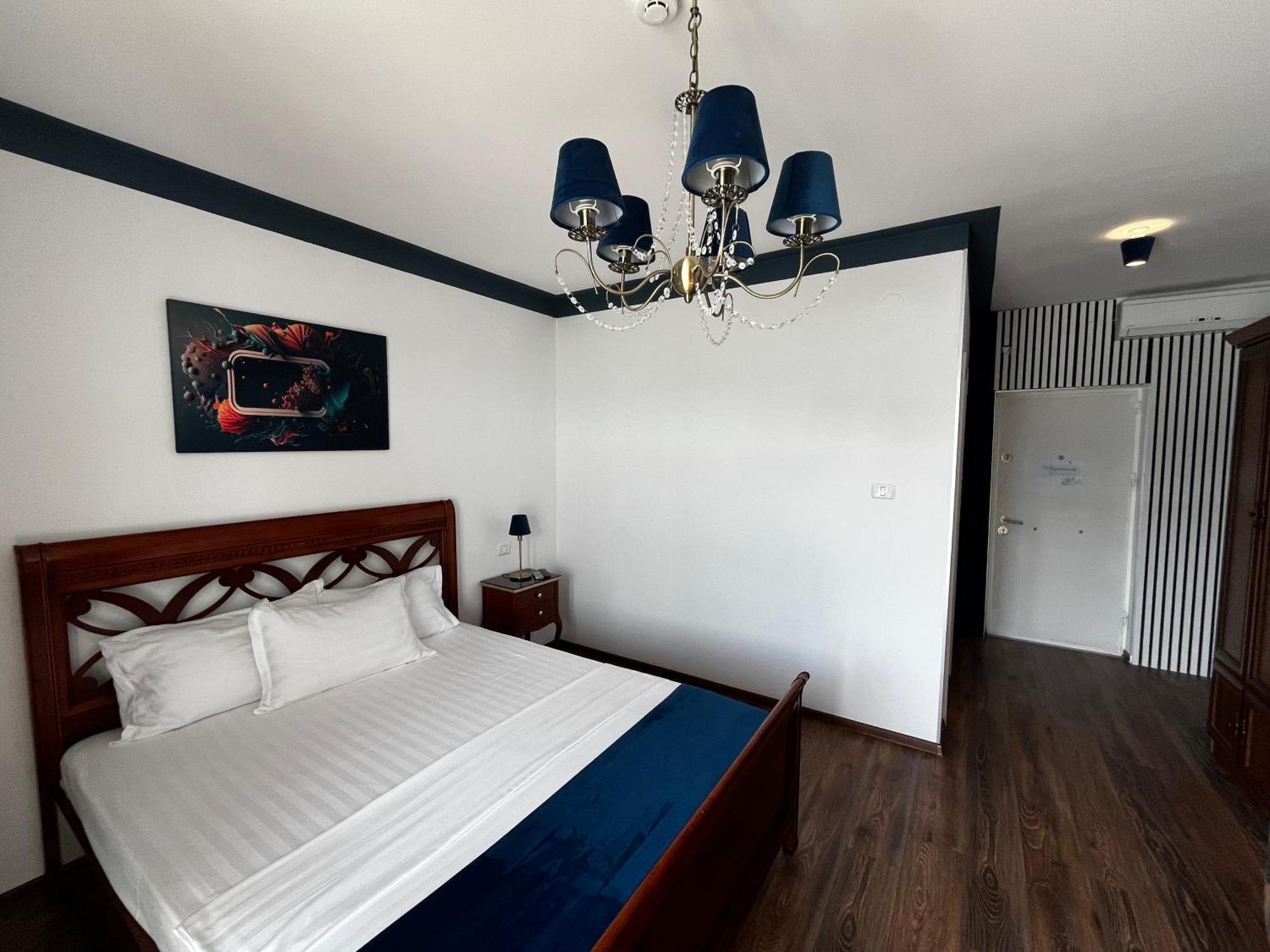 Riviera 990 - Resort & Restaurant Ieşelniţa 外观 照片