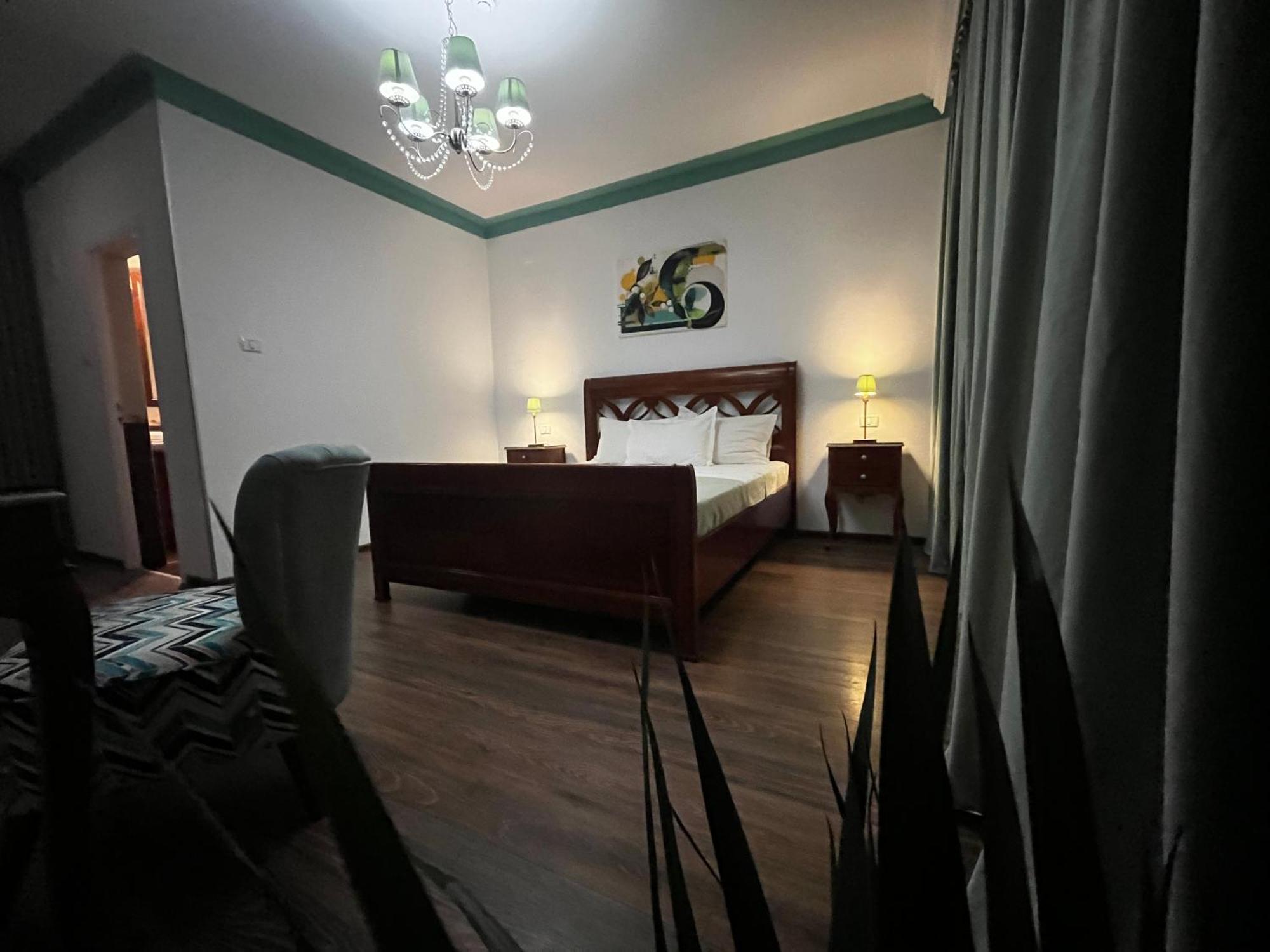 Riviera 990 - Resort & Restaurant Ieşelniţa 外观 照片