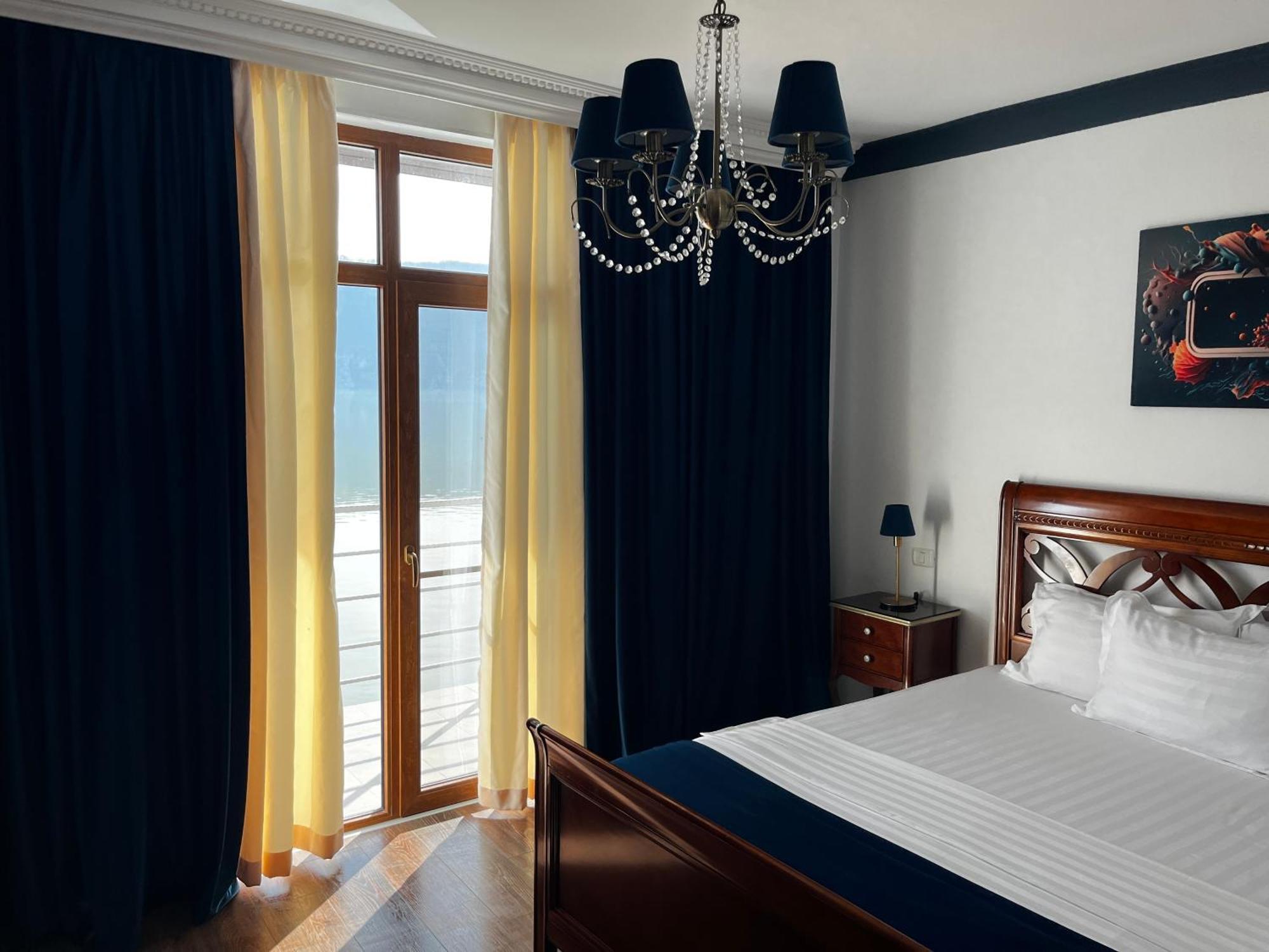 Riviera 990 - Resort & Restaurant Ieşelniţa 外观 照片