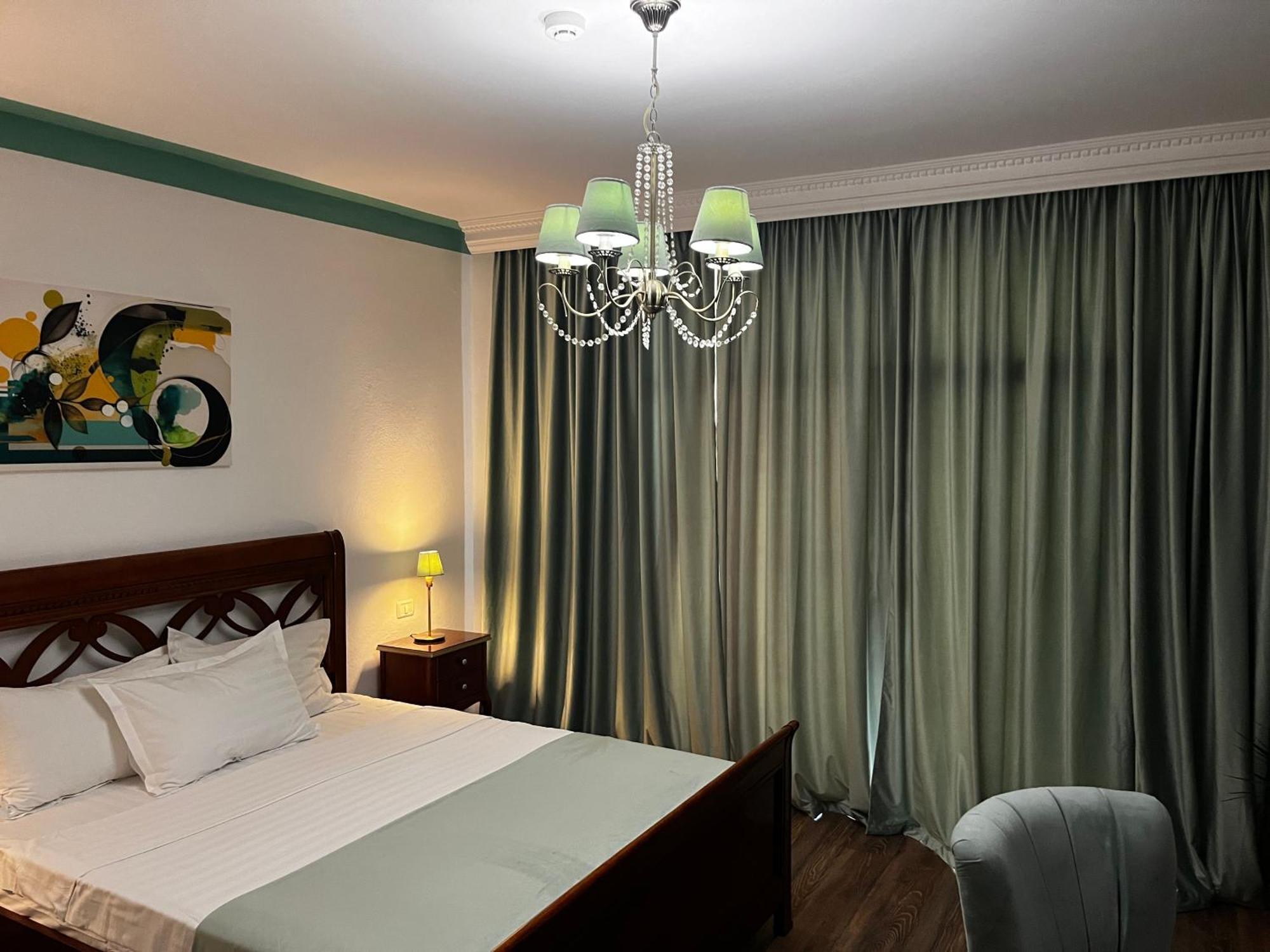 Riviera 990 - Resort & Restaurant Ieşelniţa 外观 照片