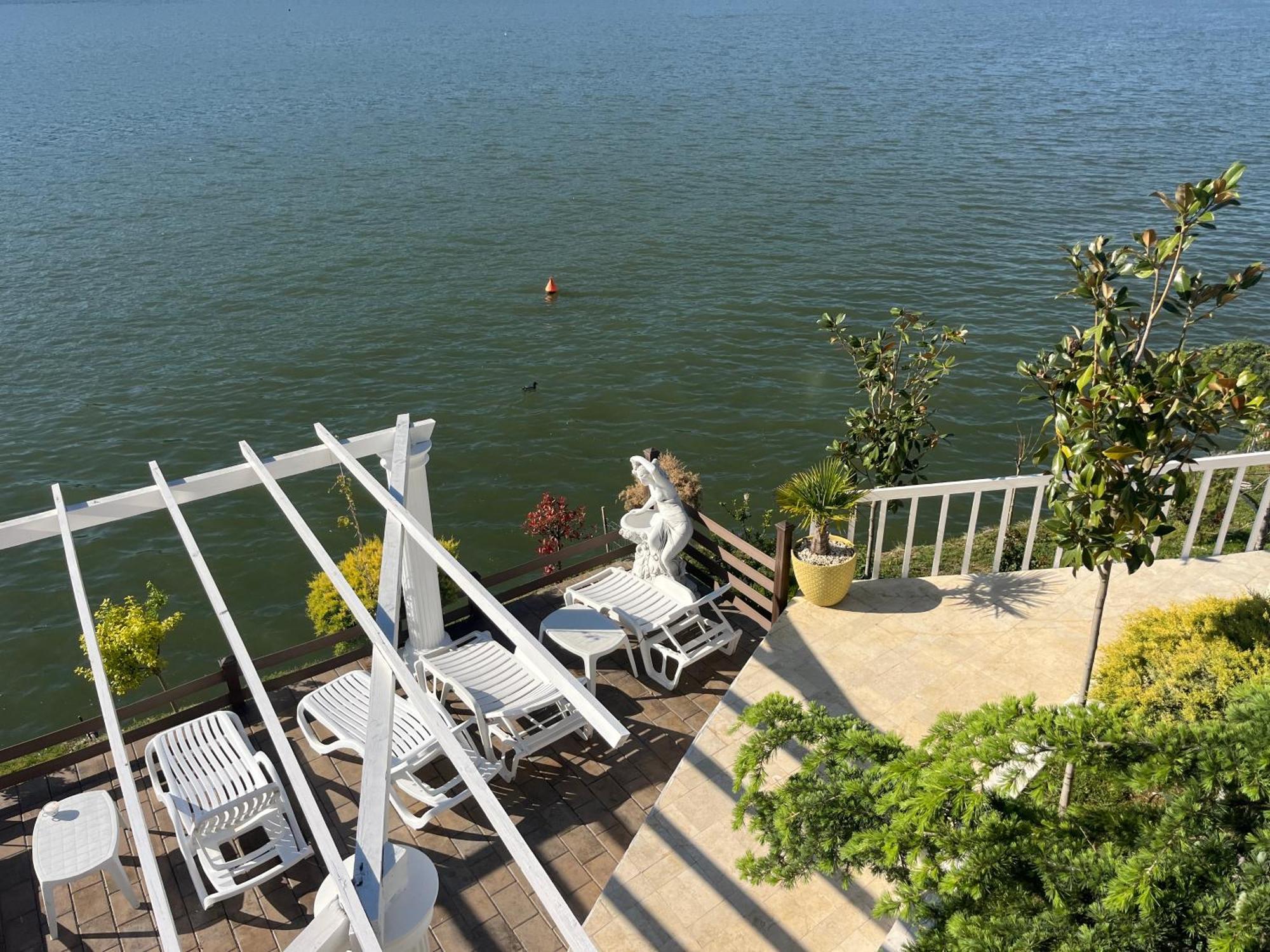 Riviera 990 - Resort & Restaurant Ieşelniţa 外观 照片