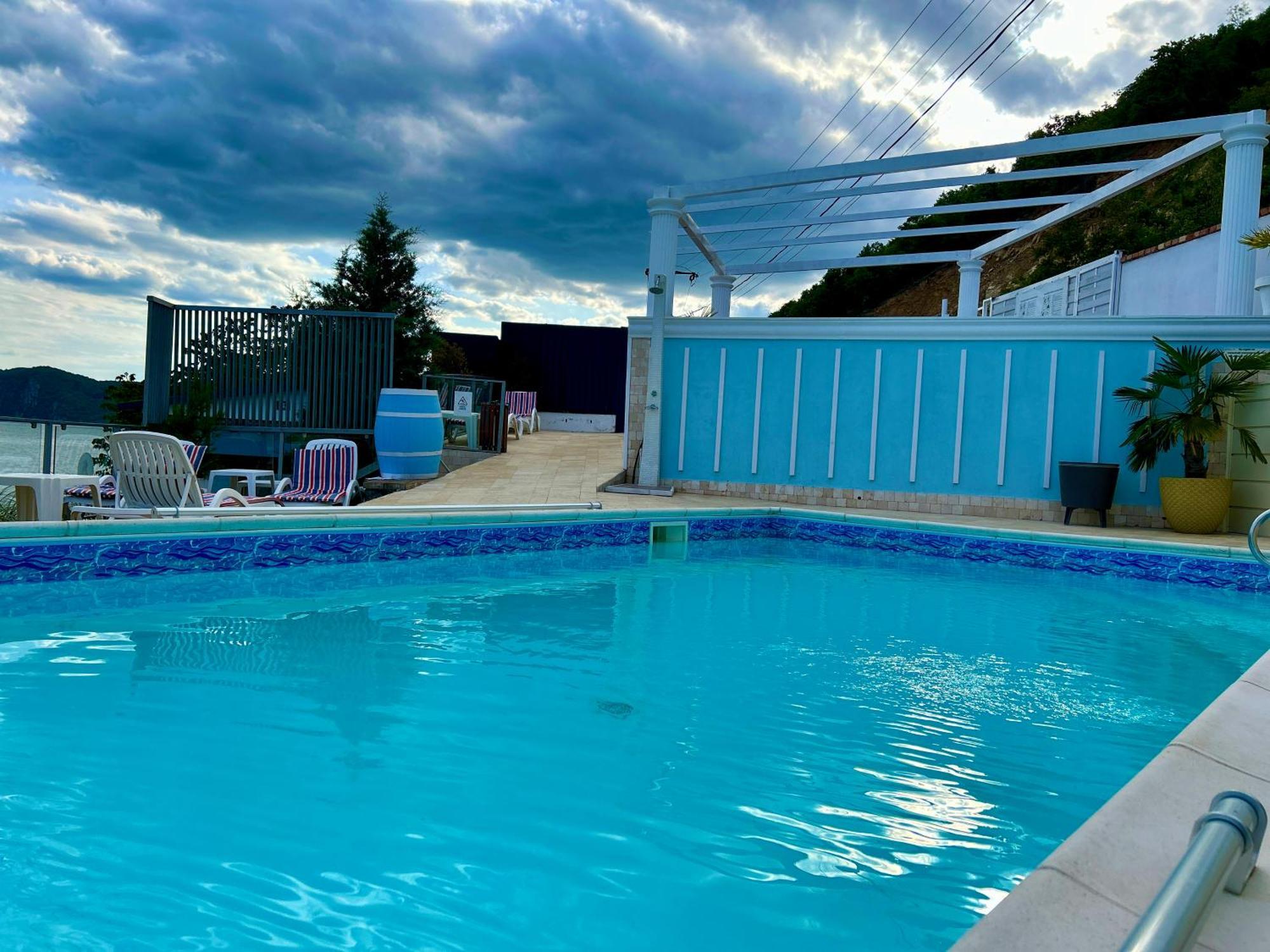Riviera 990 - Resort & Restaurant Ieşelniţa 外观 照片